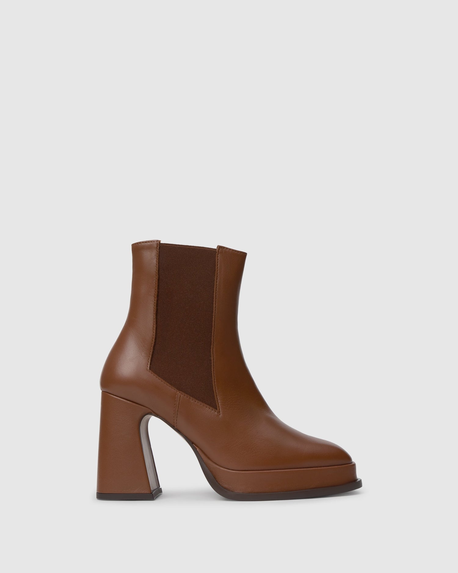 Botín de tacón Bimba en napa con cierre elástico