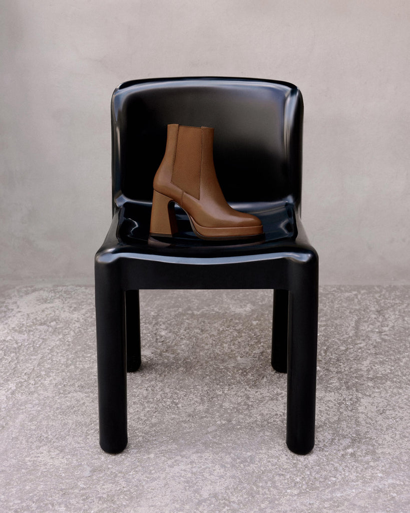 Botín de tacón Bimba en napa con cierre elástico