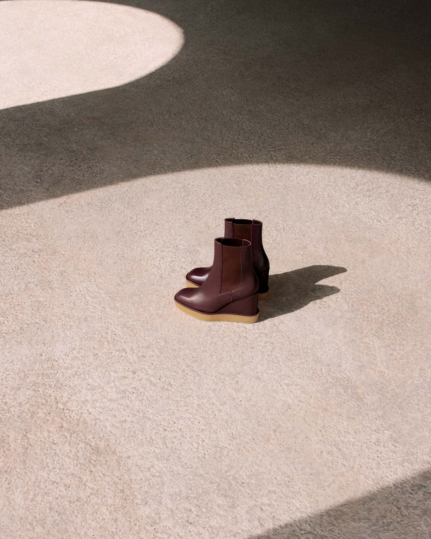 Botín de cuña Bambola en napa con cierre elástico