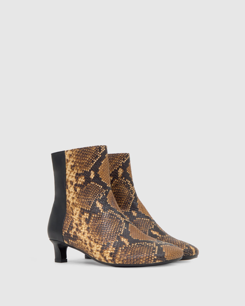 Botín de tacón Astrid en napa con efecto serpiente y cierre de cremallera