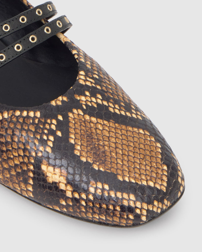 Bailarina plana Sabina en cuero efecto serpiente con cierre de hebilla