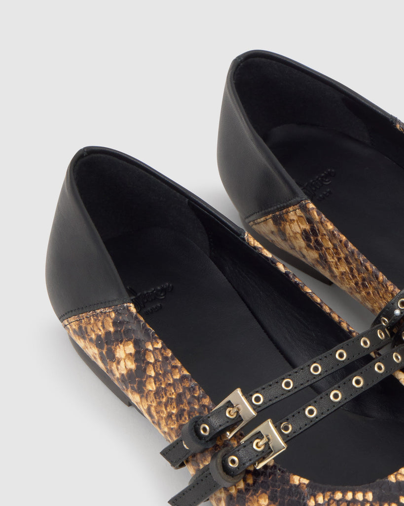 Bailarina plana Sabina en cuero efecto serpiente con cierre de hebilla