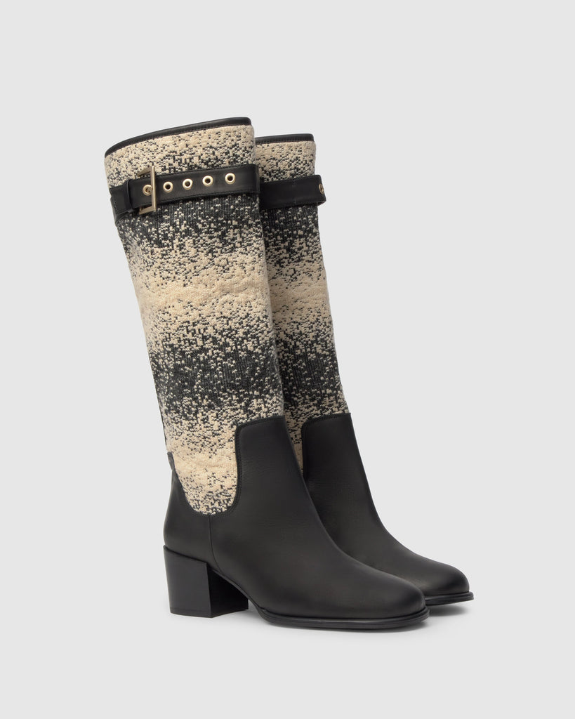 Bota de tacón Niebla en cuero y punto con hebilla decorativa