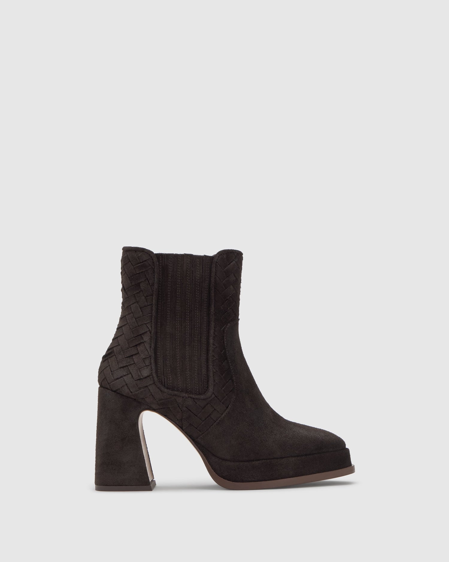 Botín de tacón Blanche en serraje con detalle intrecciato y cierre elástico