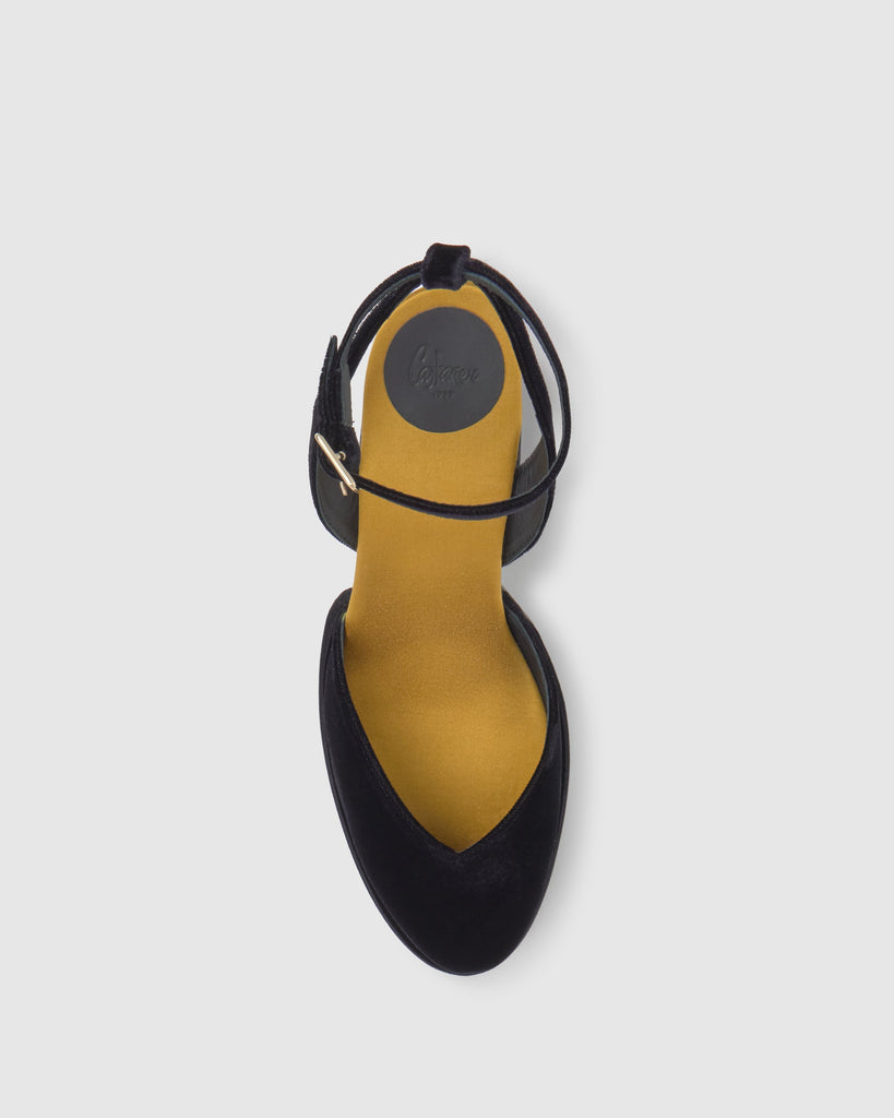 Zapato de tacón Verona en terciopelo con cierre de hebilla