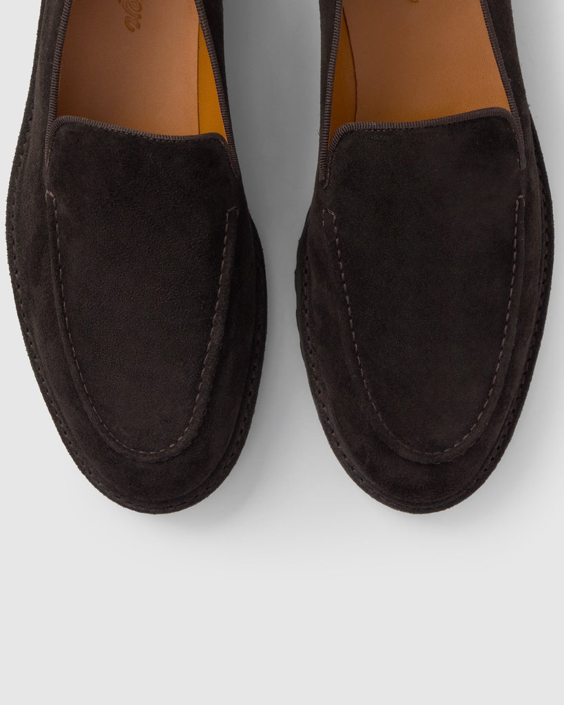 Slipper Lucas en serraje con suela de crepex